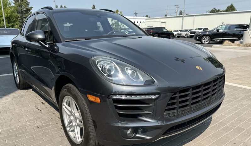 Used 2017 Porsche Macan  Sport Utility – WP1AA2A51HLB08420 full