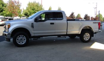 Used 2017 Ford Super Duty F-250 SRW XLT 4WD SuperCab 8  Box Extended Cab Pickup – 1FT7X2B62HEE64977 full